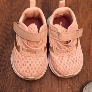 Pink toddler shoes